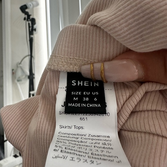 Two piece beige set - Picture 3 of 3